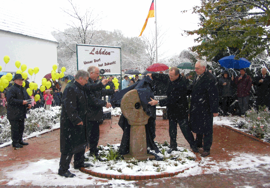 Enthüllung Stein Lähden